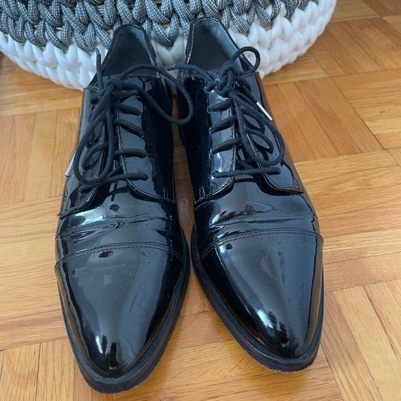 Donald J Pliner Women's Gea-26 Oxford - Picture 1 of 7